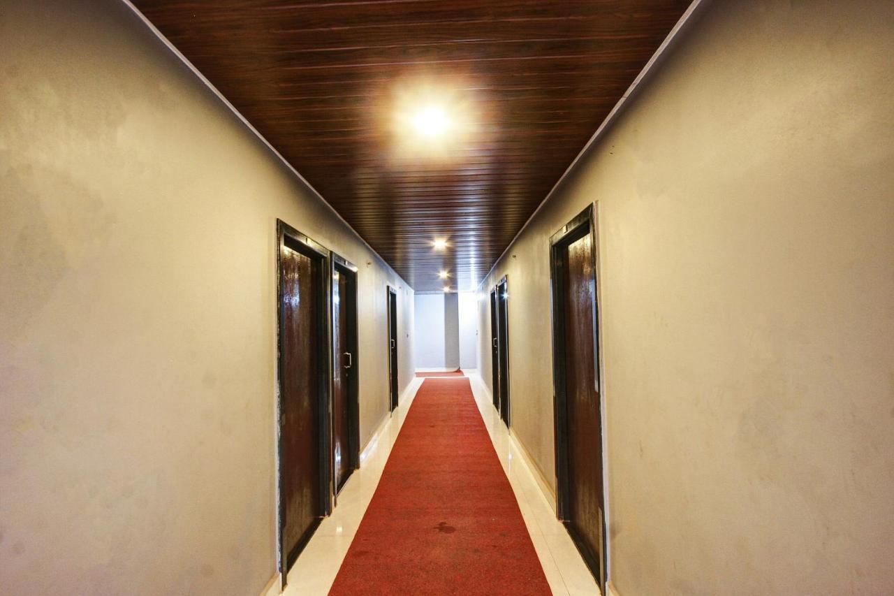 Spot On 37197 Mallya Residency Hotel Someshwar Luaran gambar