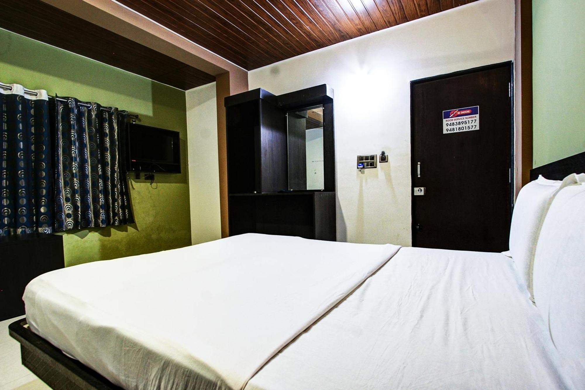 Spot On 37197 Mallya Residency Hotel Someshwar Luaran gambar